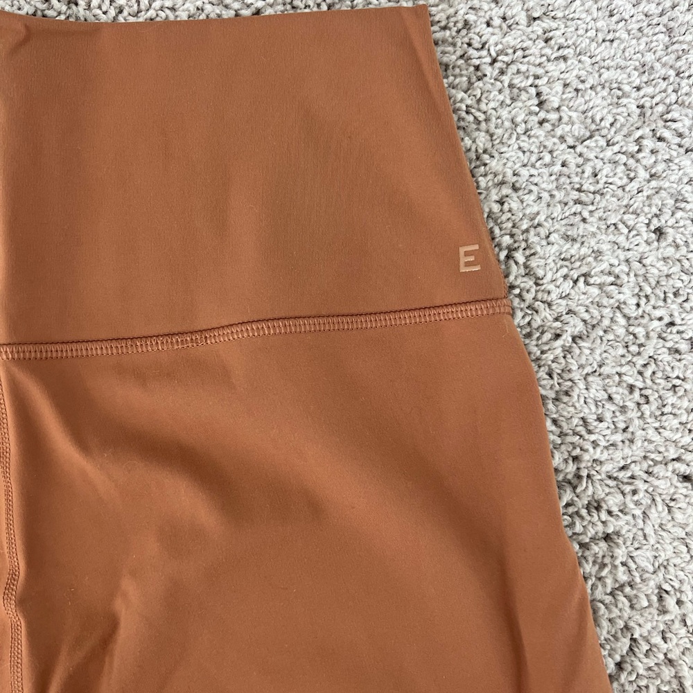 Everlane Perform Ankle Leggings in Mocha - Picture 3 of 7